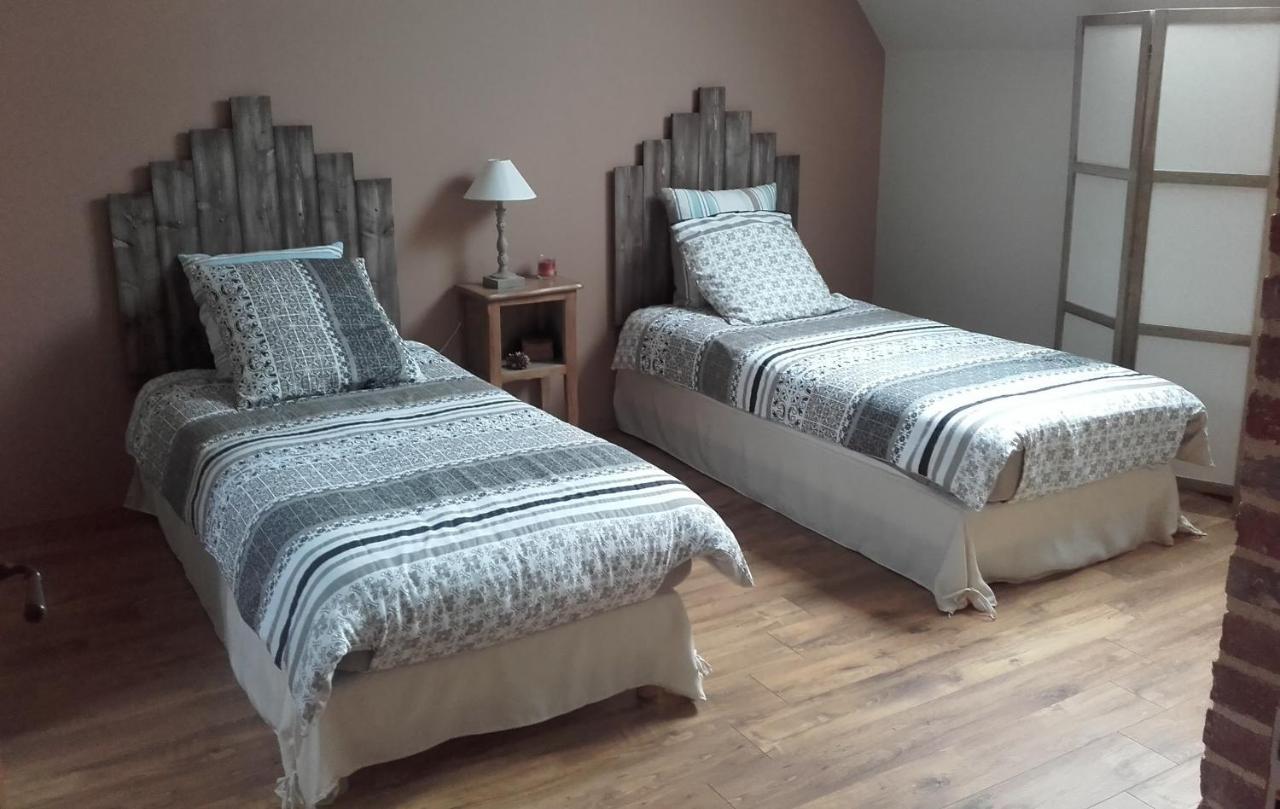 Les Trois Provinces Bed & Breakfast Couffy Exterior foto